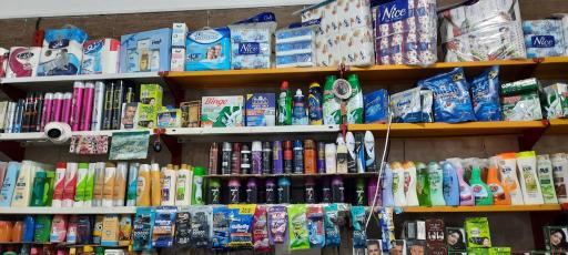 عکس شوینده بهداشتی گلها