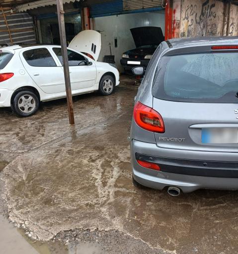 عکس تعمیرگاه حسین