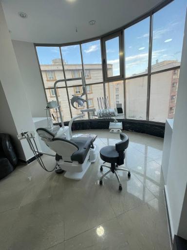 عکس کلینیک دندانپزشکی اکسین