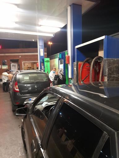 عکس پمپ بنزین پتران