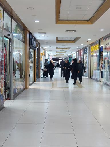 عکس مجتمع تجاری ستارخان حلفا