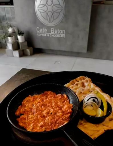 عکس کافه بتن شاهین شهر