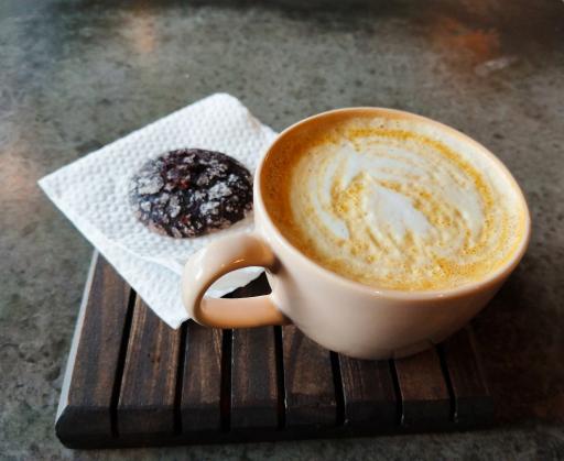 کافه بتن شاهین شهر