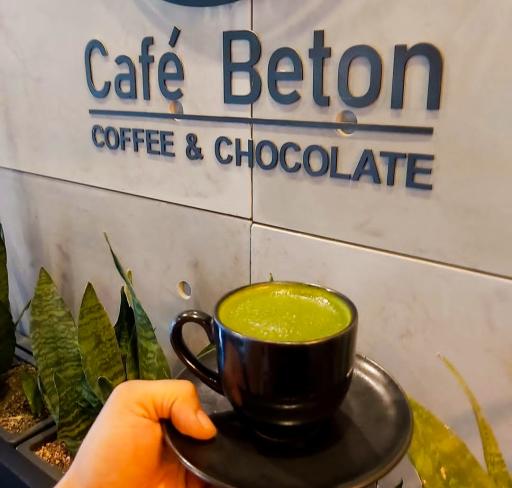 عکس کافه بتن شاهین شهر