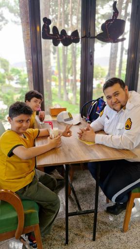 کافه و بستنی فارناک