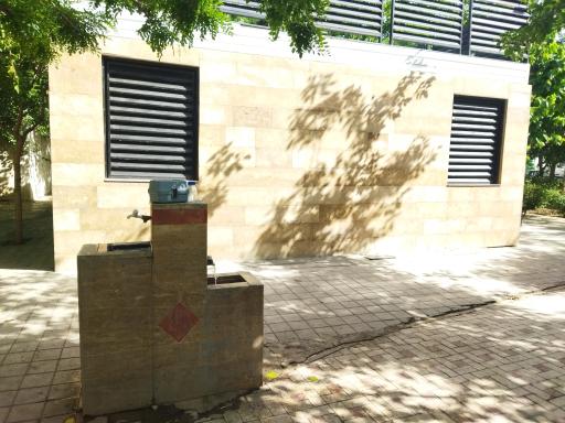 عکس آبخوری بوستان سبزه