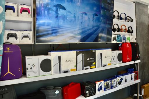 عکس فروشگاه ایرانتک ۲۴