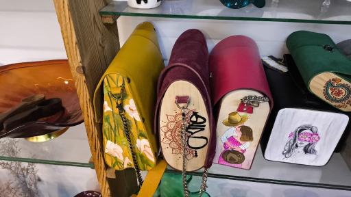 عکس گالری فرش دستبافت و صنایع دستی گیجیک