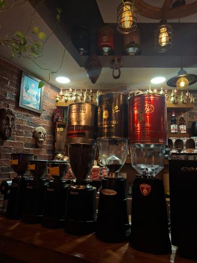 عکس حمید کافه