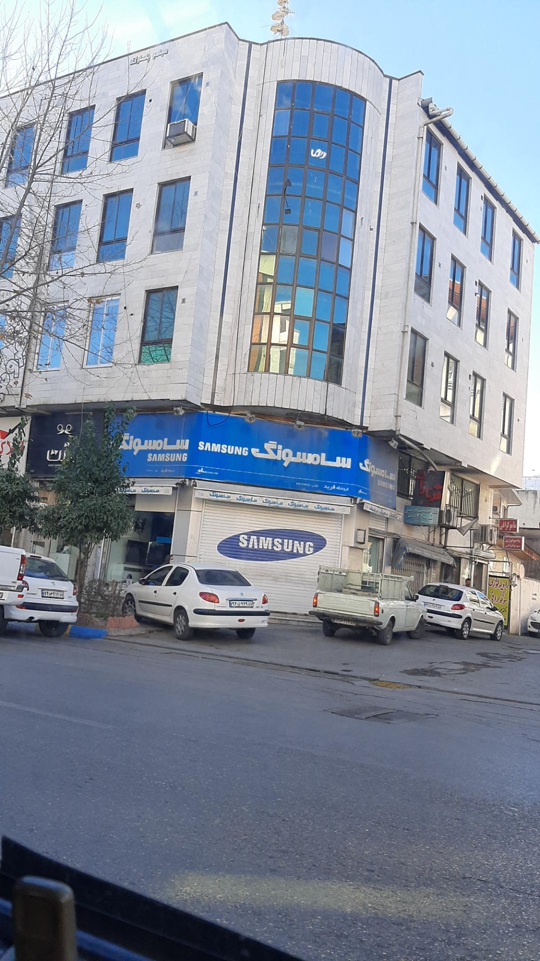 عکس مجتمع تجاری پاسارگاد