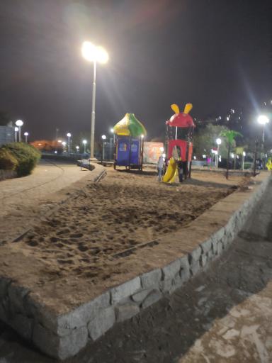 عکس زمین شن بازی کودکان 