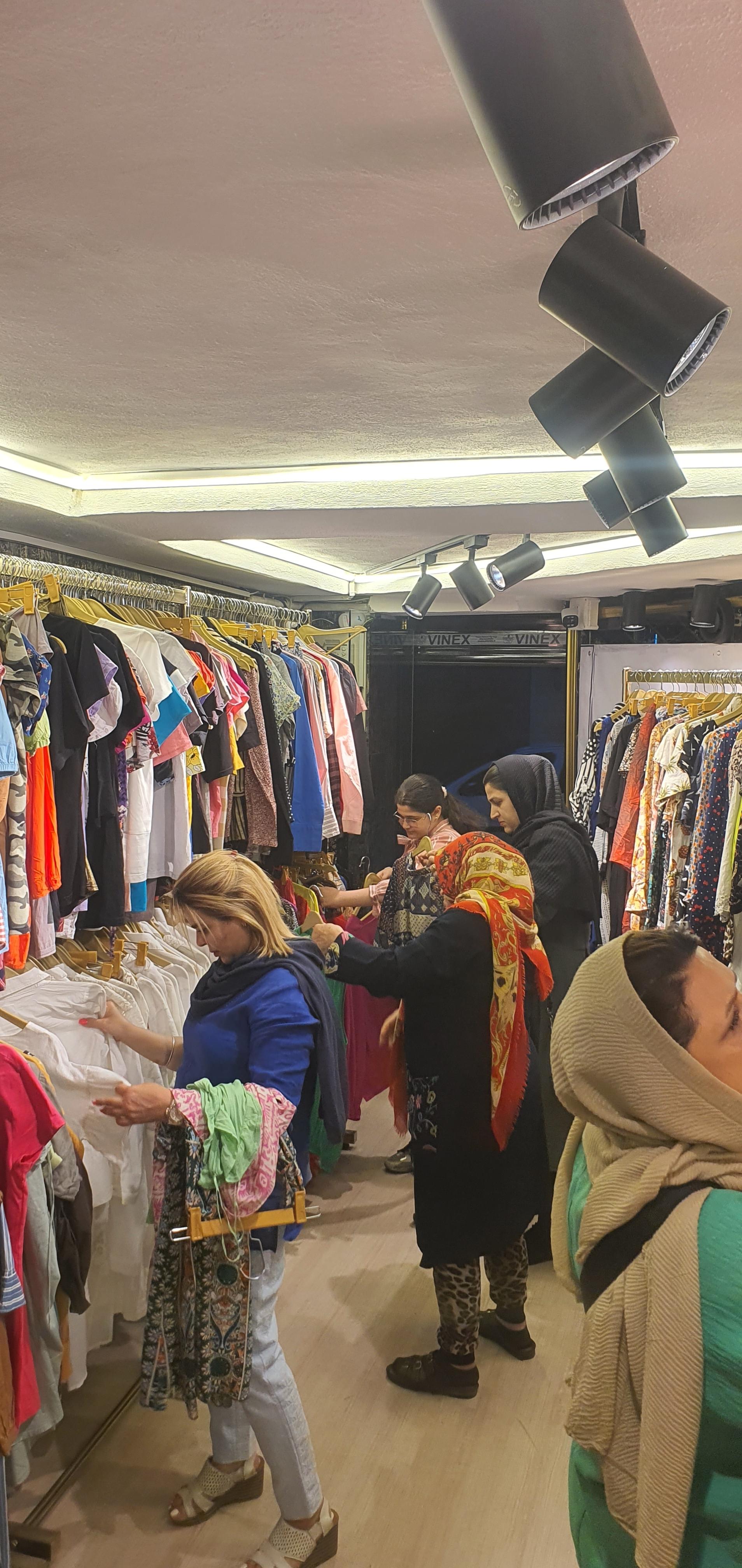 عکس پوشاک لباس ریزان