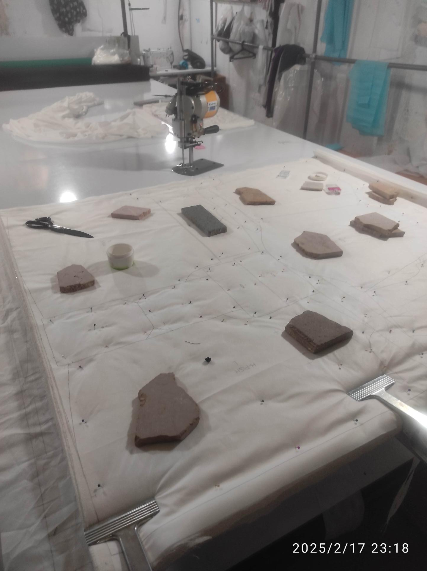 عکس تولیدی مانتو گلدوخت