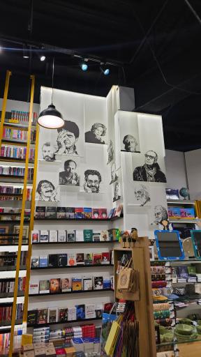 عکس مرکز خرید هدیش