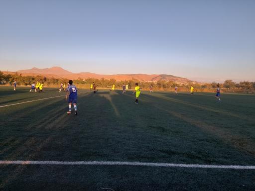 عکس زمین چمن فرودگاه تبریز