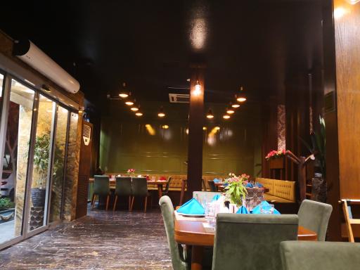 عکس رستوران شمعدونی