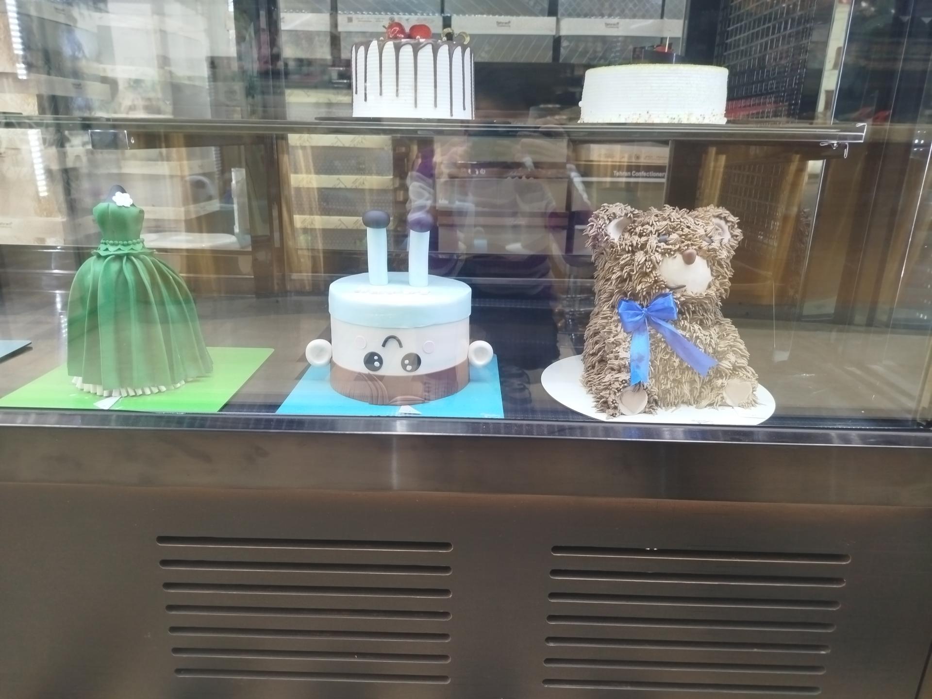 عکس شیرینی سرای تهران