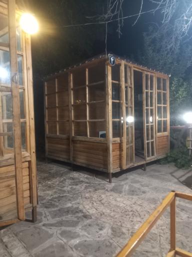 عکس باغسرای سنتی شب های شاهیک قاین