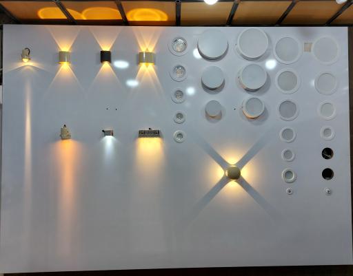 عکس الکتریکی و کالای برق زادمهر