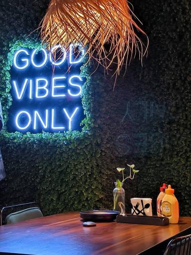 عکس کافه نهال