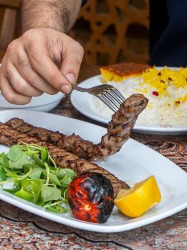 عکس کترینگ و رستوران صداقت