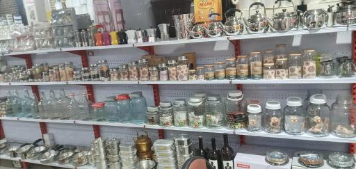 عکس فروشگاه پلاستیک و لوازم آشپزخانه صالحی