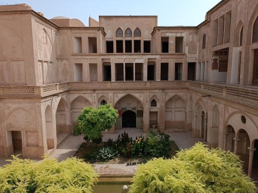 خانه تاریخی عباسیان