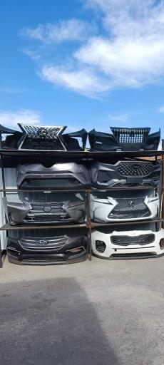 عکس استوک فروشی خودروهای خارجی