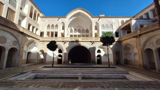 عکس خانه تاریخی عباسیان