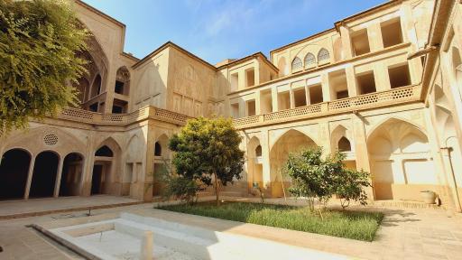 عکس خانه تاریخی عباسیان