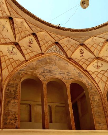 عکس خانه تاریخی عباسیان