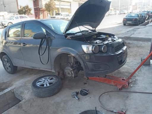 عکس تعمیرگاه مکانیکی و آهنگری فرشاد