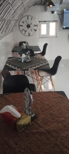 کافه سنتی محله با مدیریت دیانت