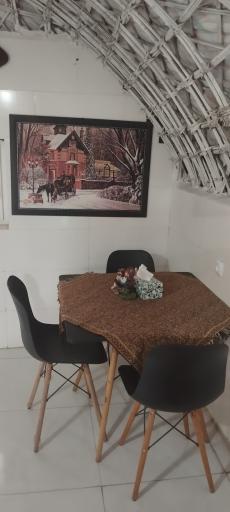 عکس کافه سنتی محله با مدیریت دیانت