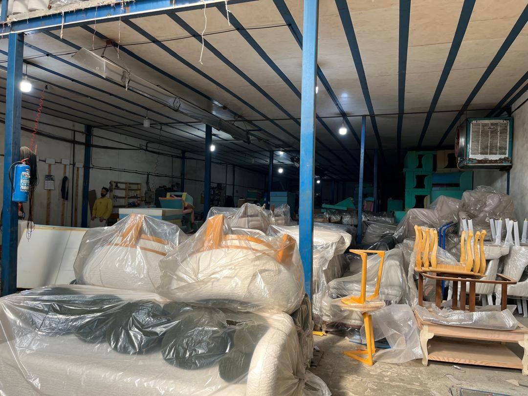 عکس کارخانه مبلمان آترین چوب 