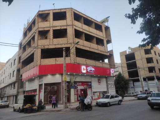 عکس فروشگاه‌ زنجیره‌ای جانبو