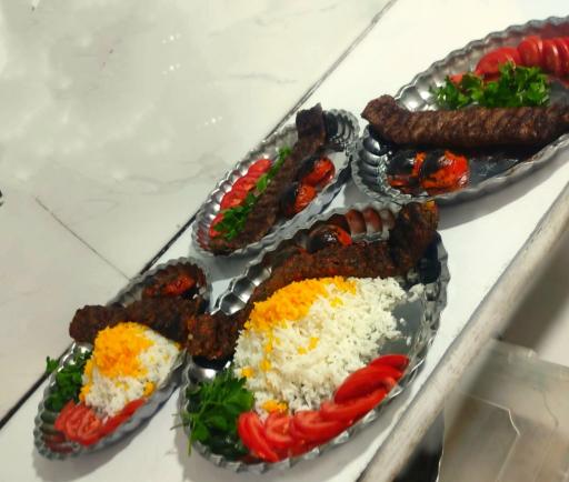 عکس رستوران گلستان سرای ارس