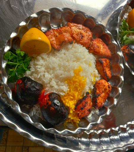 عکس رستوران گلستان سرای ارس