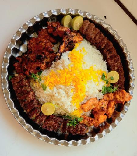 عکس رستوران گلستان سرای ارس