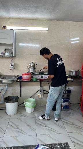 عکس صبحانه سرای پسرخوب