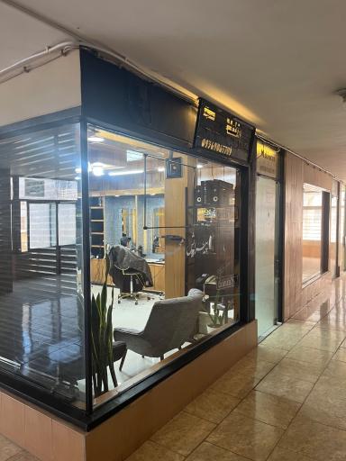 عکس آرایشگاه مردانه ماکین کات