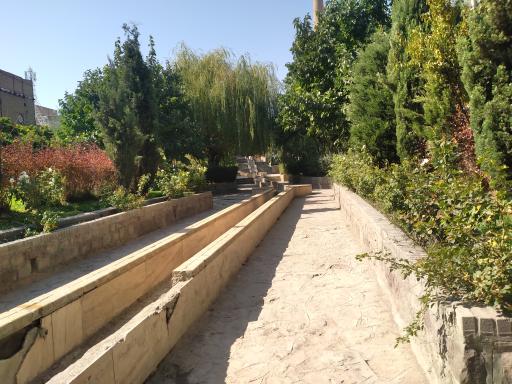 عکس بوستان بانوان لاله