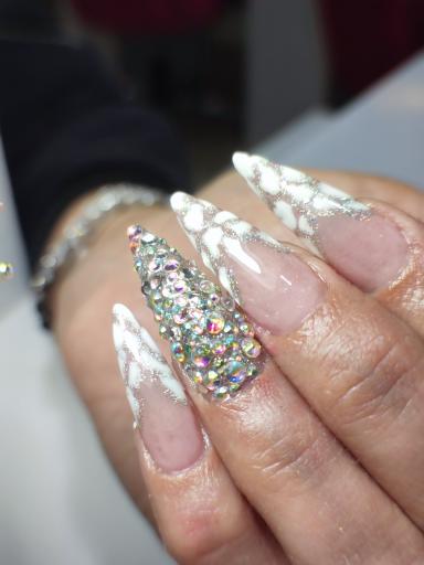 عکس سالن زیبایی مریم دودانگه