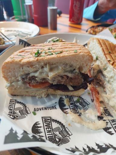 عکس رستوران ادونچر