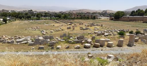 عکس بنای تاریخی کنگاور (معبد آناهیتا)