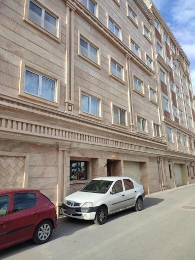 عکس ساختمان آیریس (آذرآبادگان)