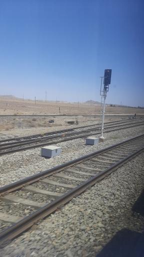 عکس ایستگاه راه آهن دیزباد پایین
