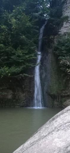 عکس آبشار آب شرشر