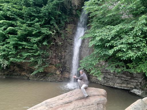 عکس آبشار آب شرشر