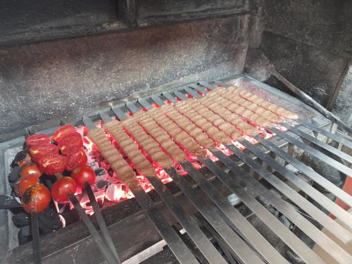 عکس کبابی حاج بهمن